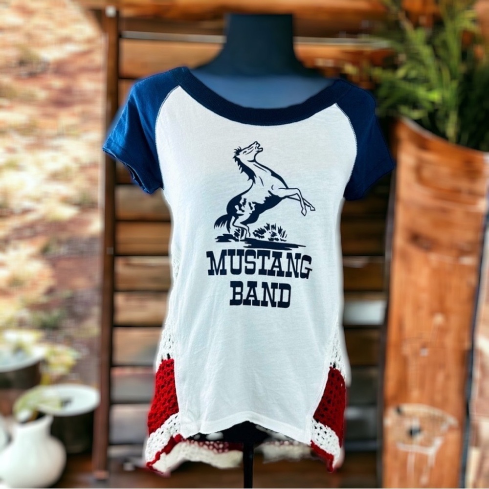 Free People  Mustang Band Tee Crochet Back Short Sleeve Festival Tee Size XS